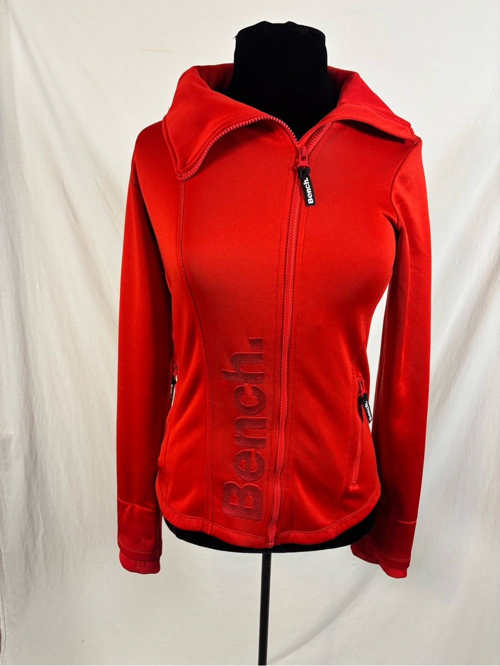 Bench Red Track Jacket Funnel Neck Embroidered Logo Y2K Athleisure Streetwear M